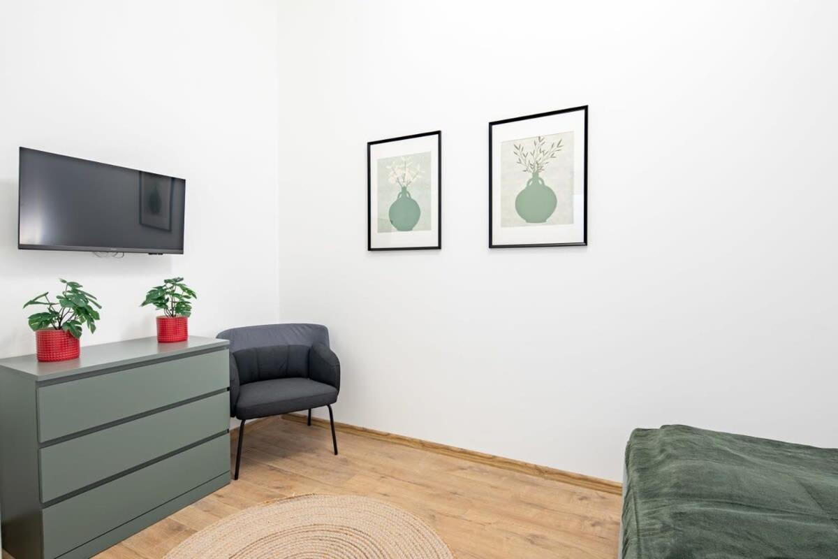 Central - New - Comfy Ac Studio Budapest Exterior foto