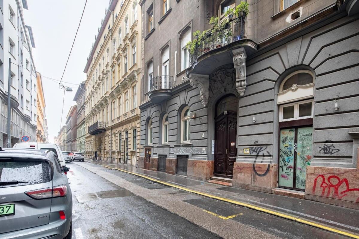 Central - New - Comfy Ac Studio Budapest Exterior foto